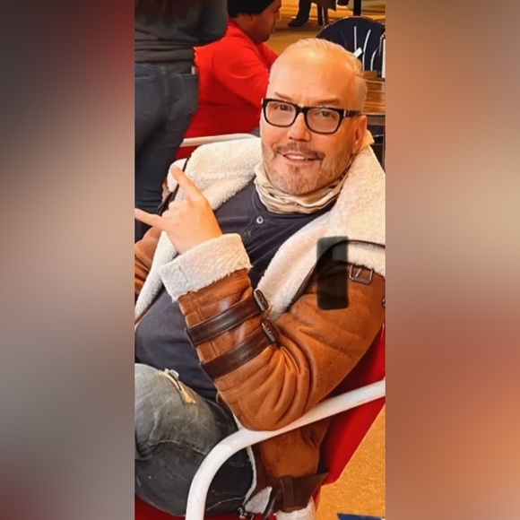 Meet your Posher, Joe - Picture 9 of 17